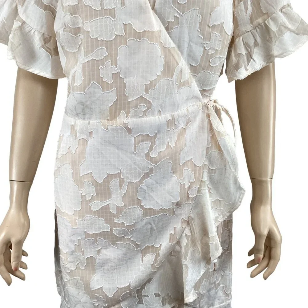 Gilli Women's Wrap Dress Medium Floral Ruffle Short Sleeve White/Beige - Picture 7 of 8